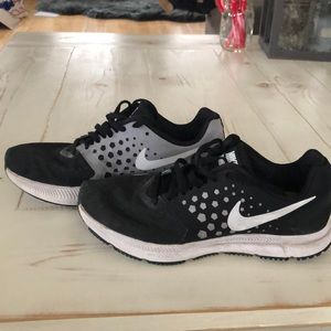 Nike zoom running shoes